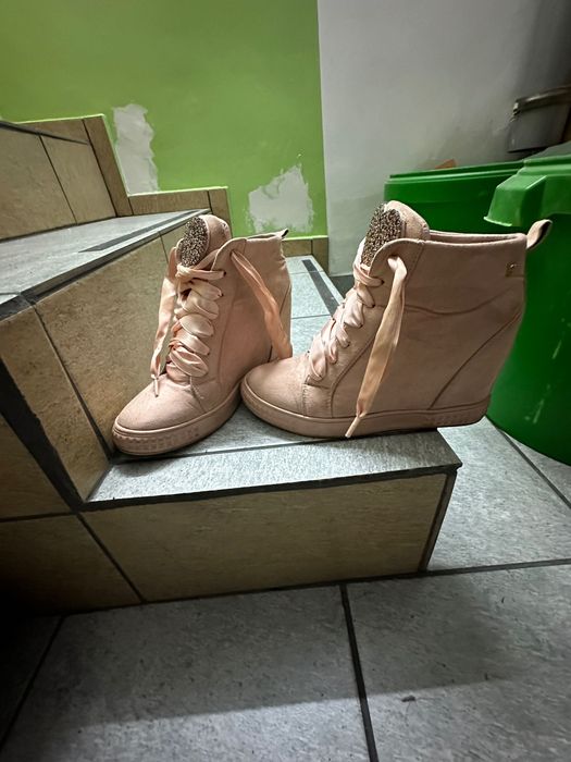 Buty na koturnie skóra naturalna środek
