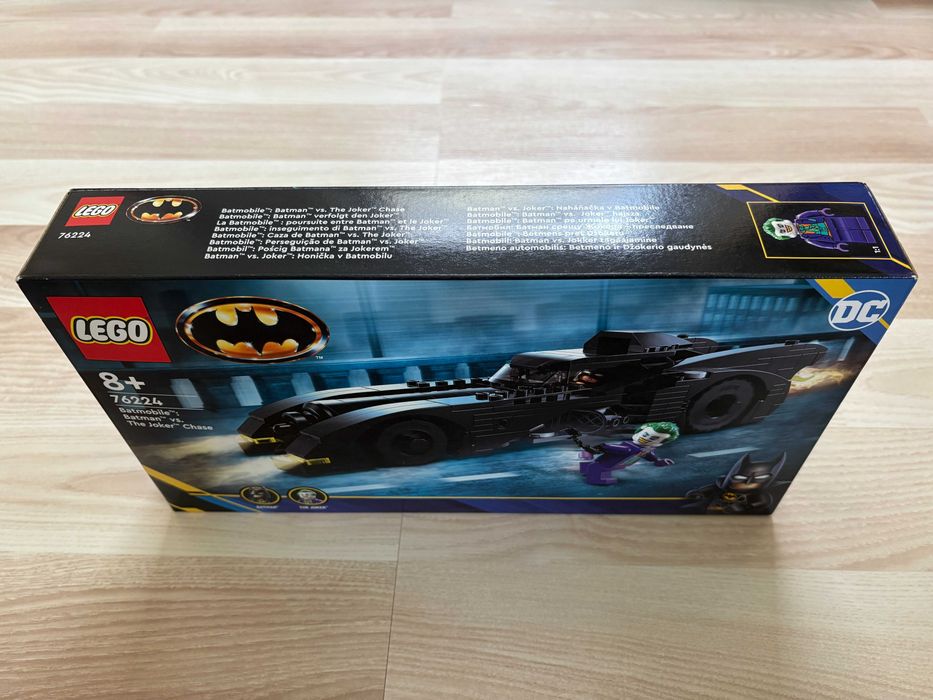 LEGO 76224 - Batmobil: Pościg Batmana za Jokerem