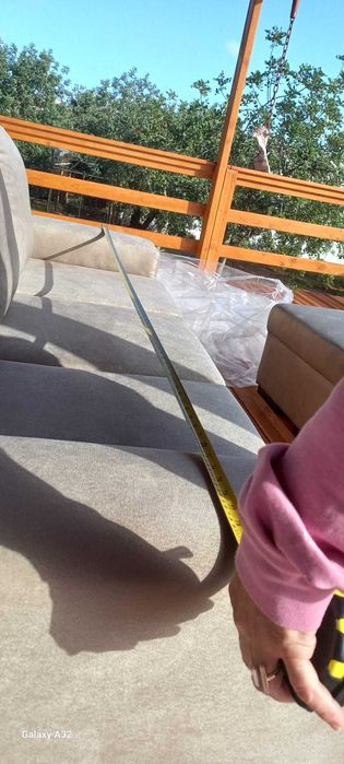 Sofá de 3 lugares com banco, novo, a estrear