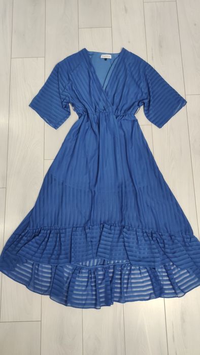 Нарядне плаття в гарному стані