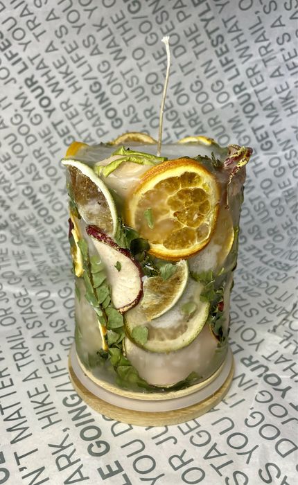 Ароматна свічка з натуральними сухоцвітами