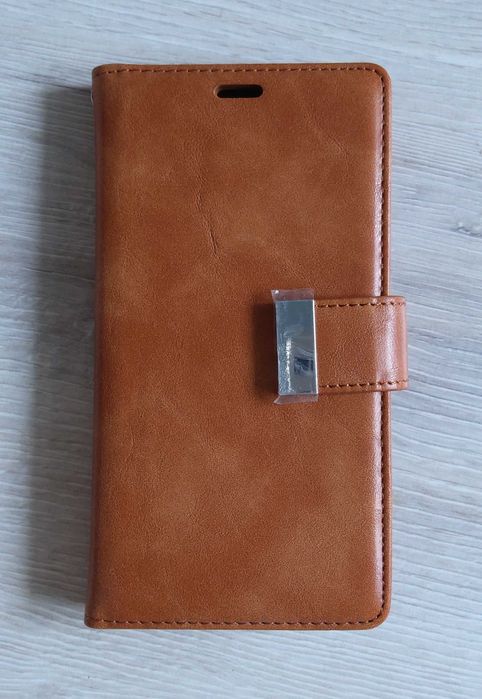 Brązowe skórzane etui z klapką zamykane MyGadget do iPhone XS / X