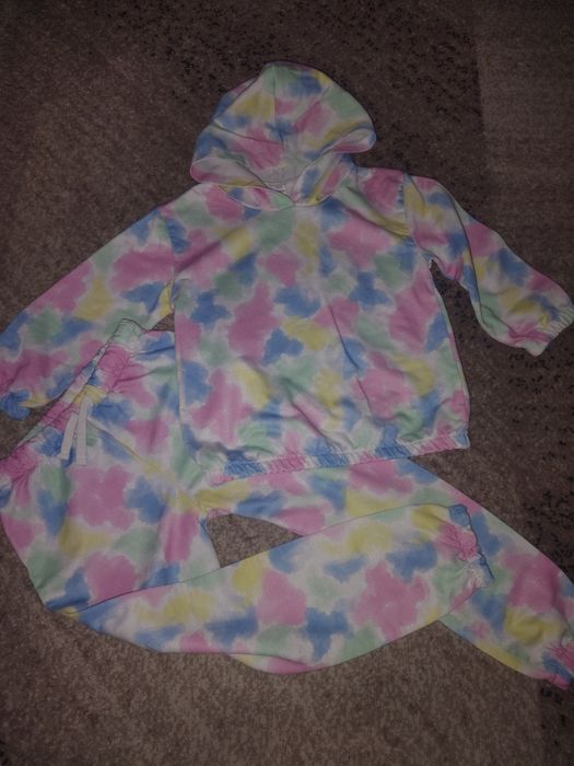 Костюм  104-110см для дівчинки