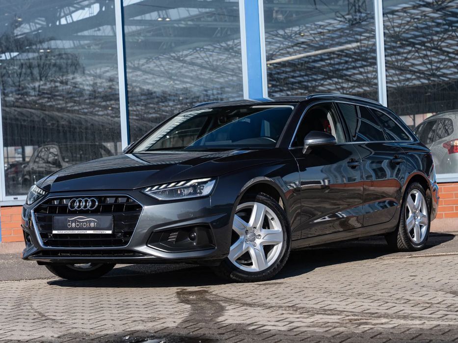 Audi A4 Avant Podgrzewane fotele, HAK, Elektryczna klapa, Tempomat, Faktura VAT 23%