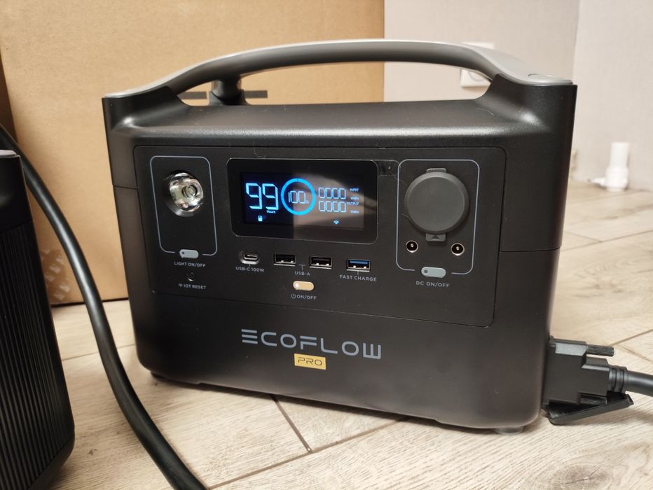 Зарядна станція EcoFlow RIVER Pro (720 Вт·год) + додаткова батарея