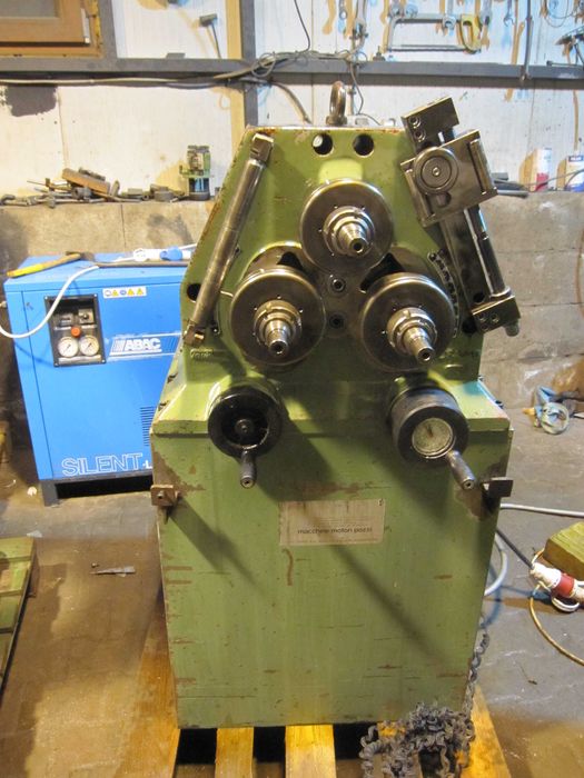 Giętarka walcarka do rur profili TAURING 40