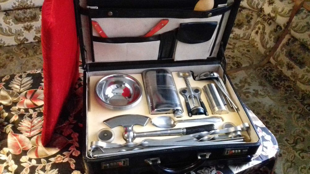 Набор для пикника Генеральский в дипломате.