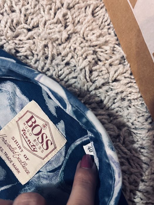 Koszula meska biebieska rozm L hugo boss