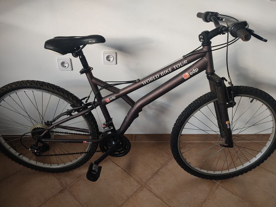 Bicicleta  roda aro 26 pronta a usar