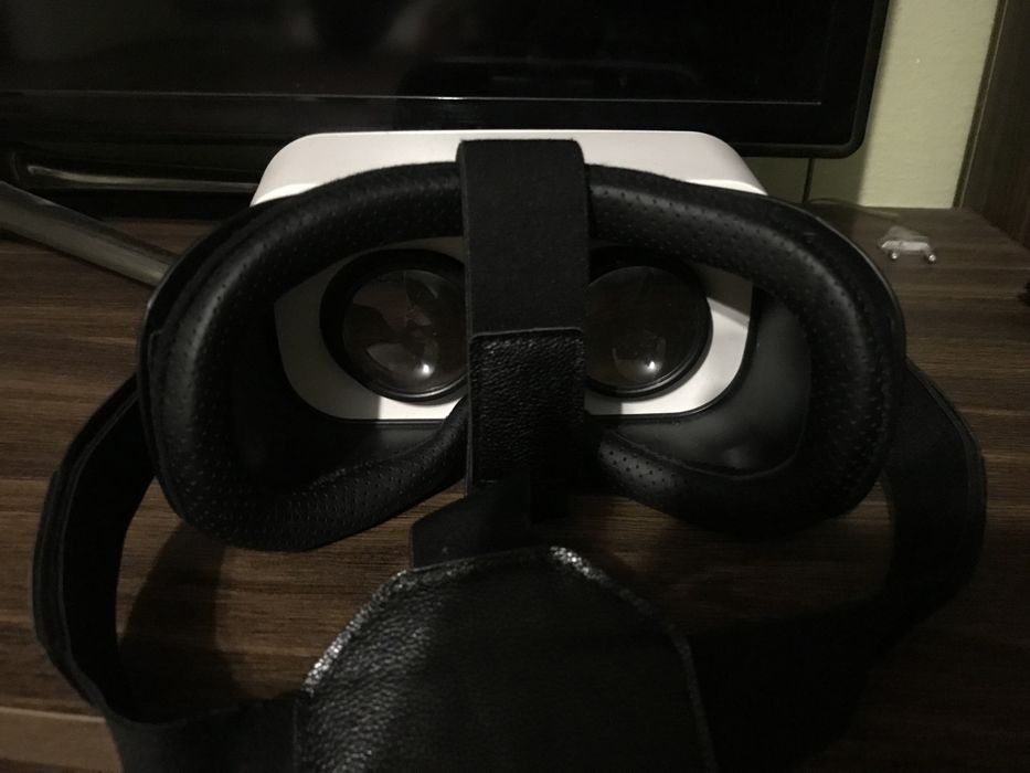 VR окуляри shinecon