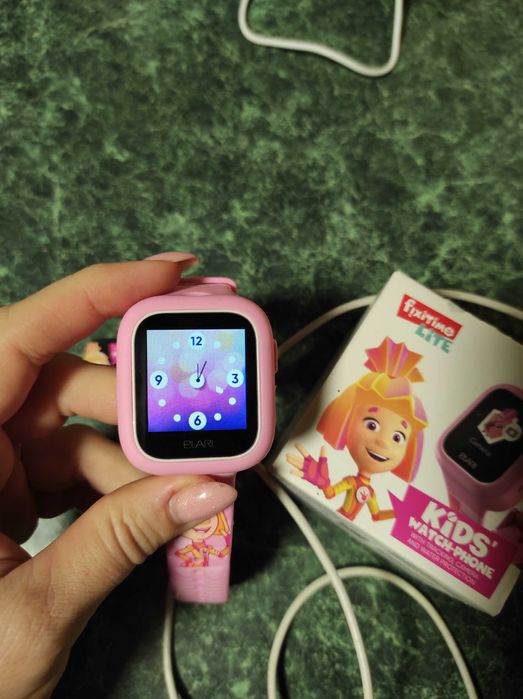 Годинник-телефон