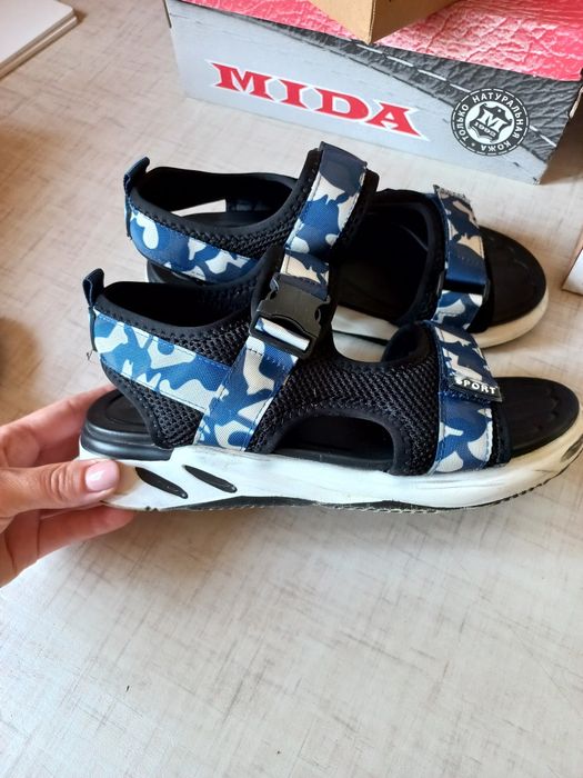 Босоніжки підліткові