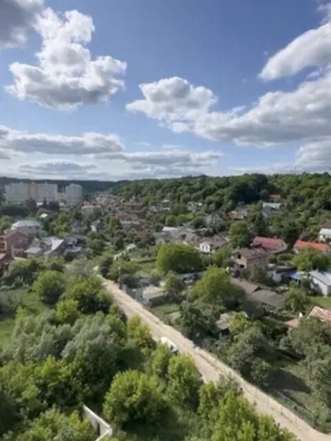 Продаж 2 кімн.квартира 97 м² 9/10 вул.Топольна 179000$