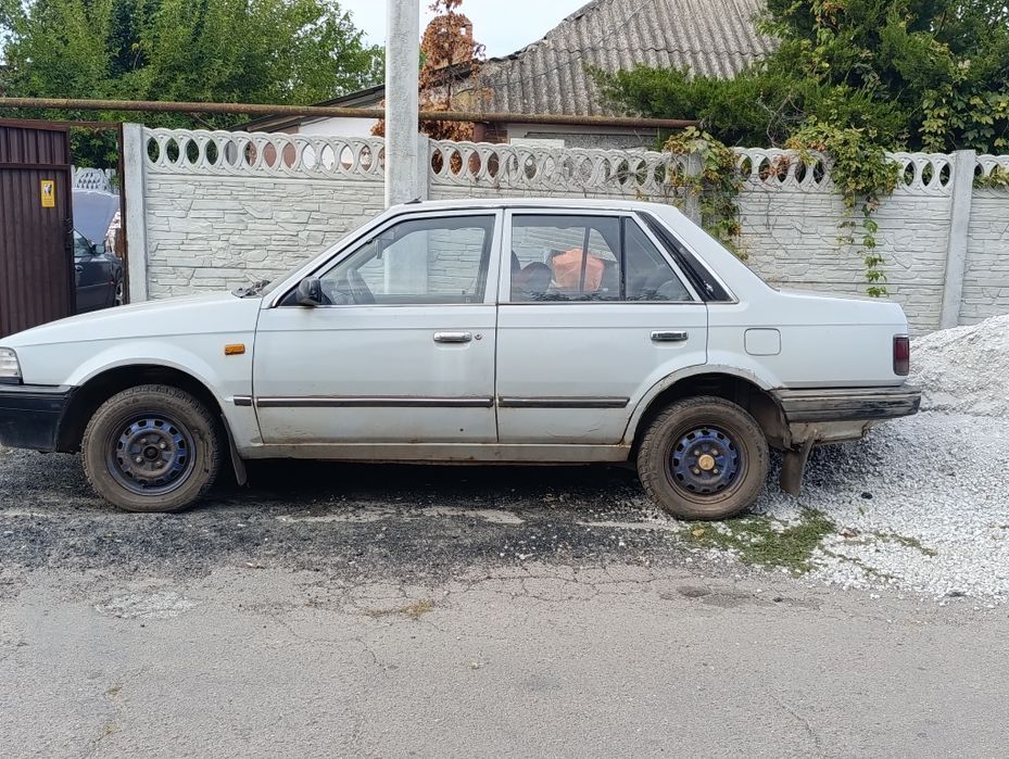 Продам Мазда 323