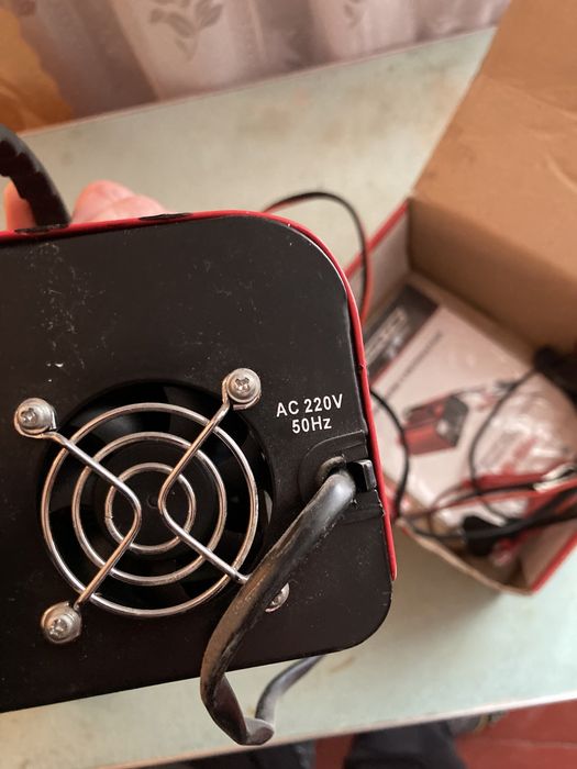 Зарядний пристрій Forte CD-10A