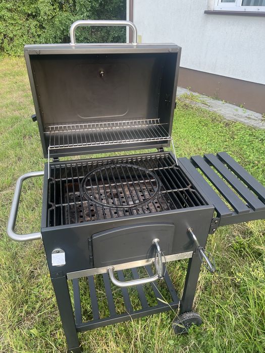 Sprzedam wygodny grill