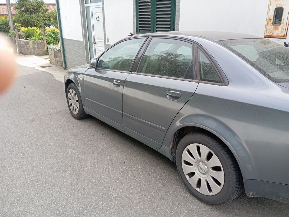 Vendo material Audi A4 B6