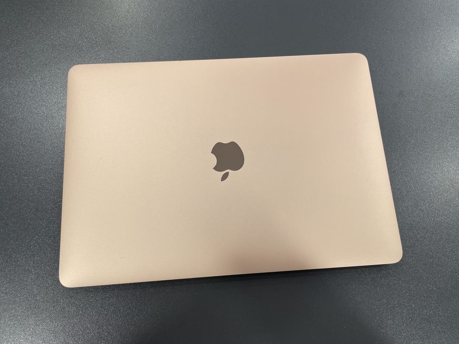 MacBook Air 13 2020 i3/8/256 АКБ 80% - Магазин - ГАРАНТІЯ #101637