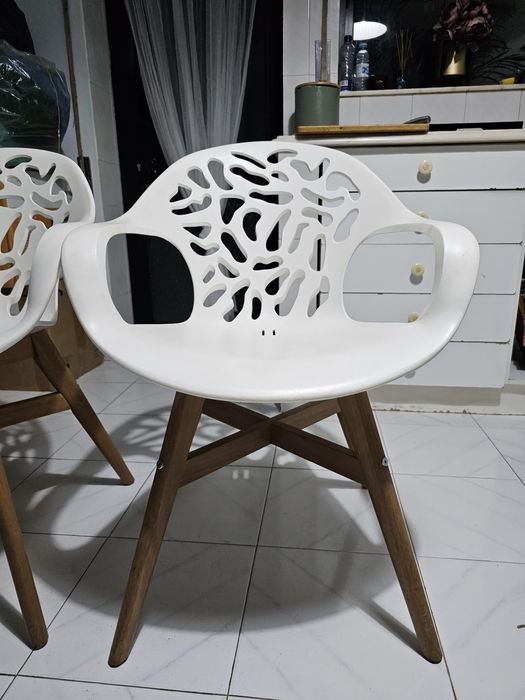 Cadeiras muito comfortavel. Com bom estado