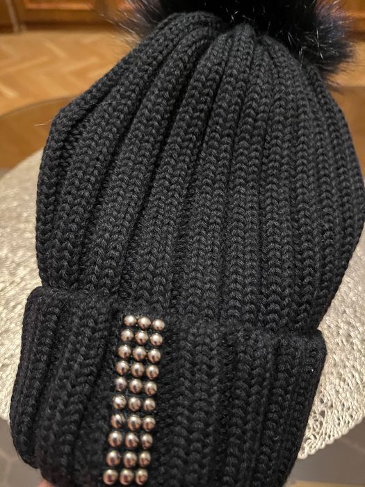 Czapka damska czarna Gino Rossi