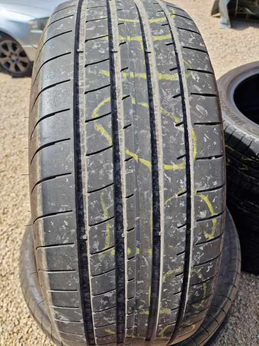 Opony letnie Goodyear 235/60 R18