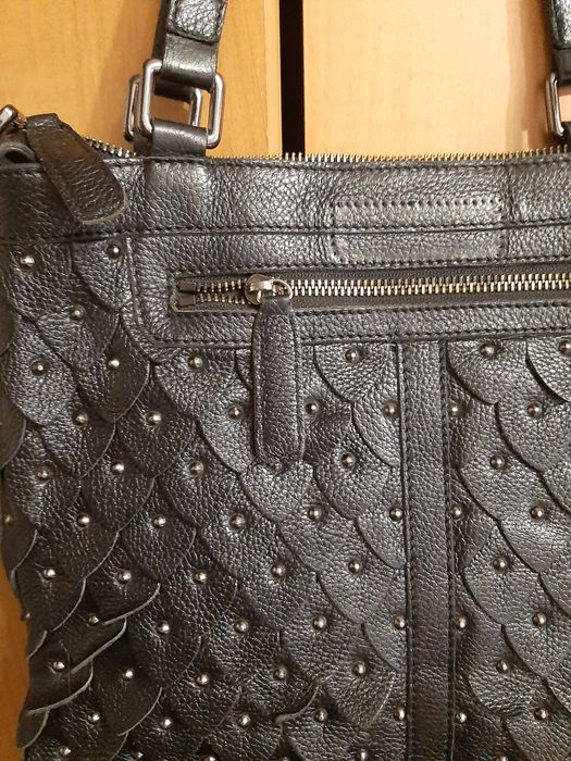 Кожаная женская сумка  DIVENCHY франция