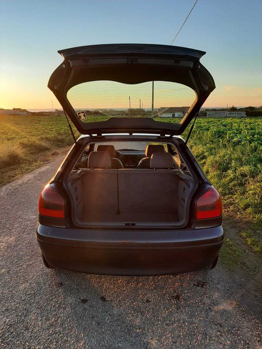 Automóvel Audi A3 1.9TDI (110cv) de 1998