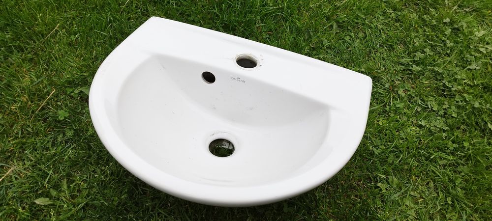 Umywalka ceramiczna Cersanit