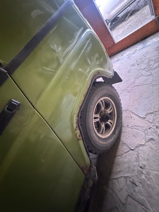 Автомобіль УА3-469б
