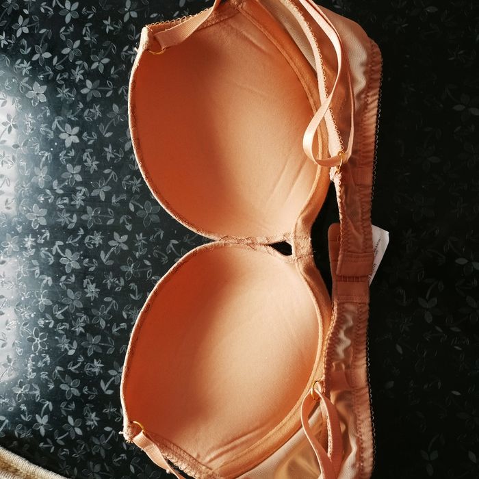 Stanik beżowy cielisty biustonosz koronkowy panterka 34B 75B New look