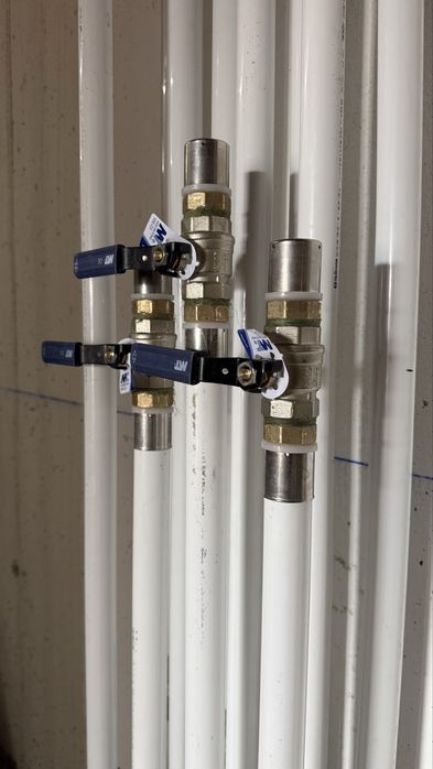 Professional Plumber485688347565107203