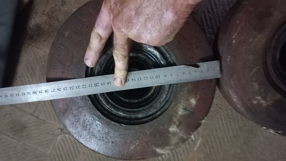 Опорные катки МКГ 25