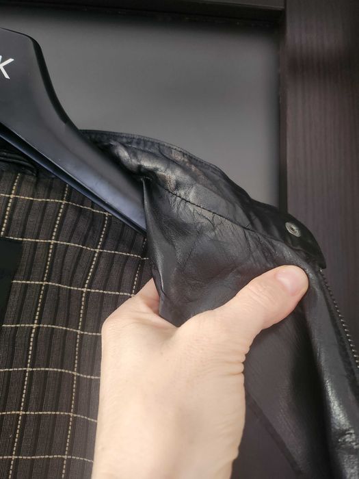 Kurtka damska ze skóry.