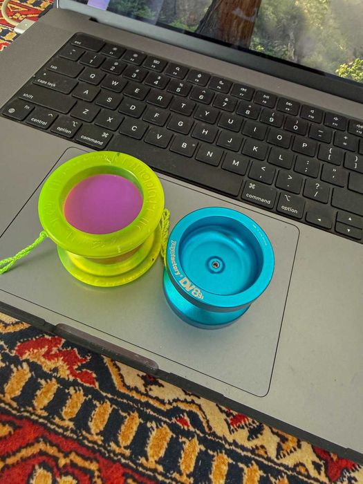 Yoyo Factory x2 DV888 + replay