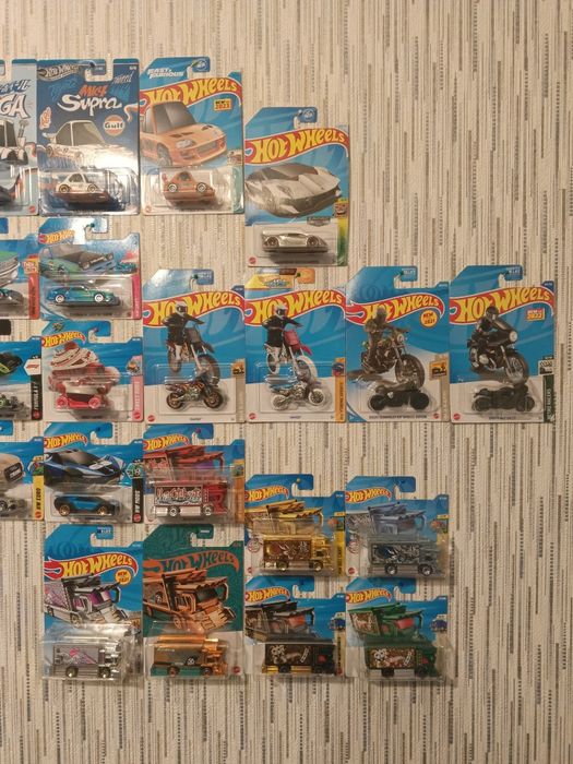 Машинки Hot wheels, продаю колекцію