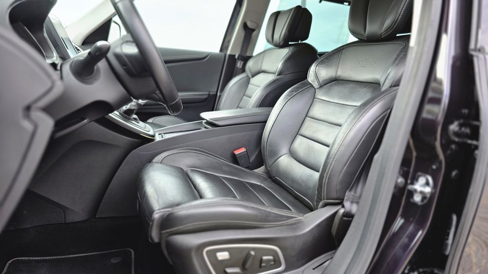 Renault Grand Scenic 1.6DCi 160cv INITIALE - *Full Extras*
