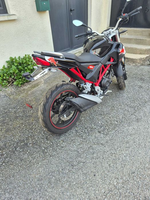 Vendo mota 125cc Vortex ZII estilo Naked