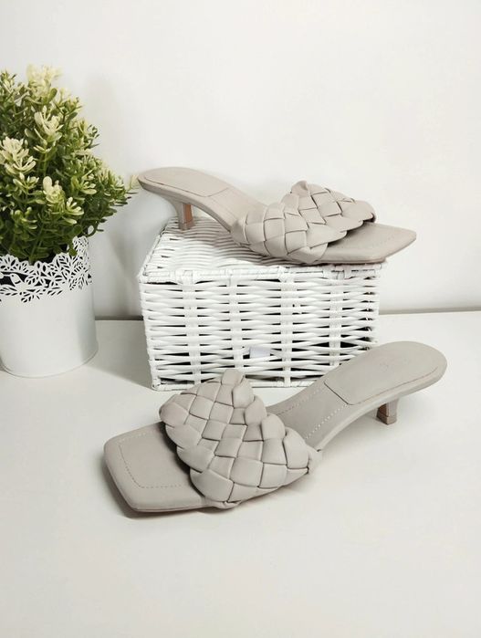 Klapki szare damskie