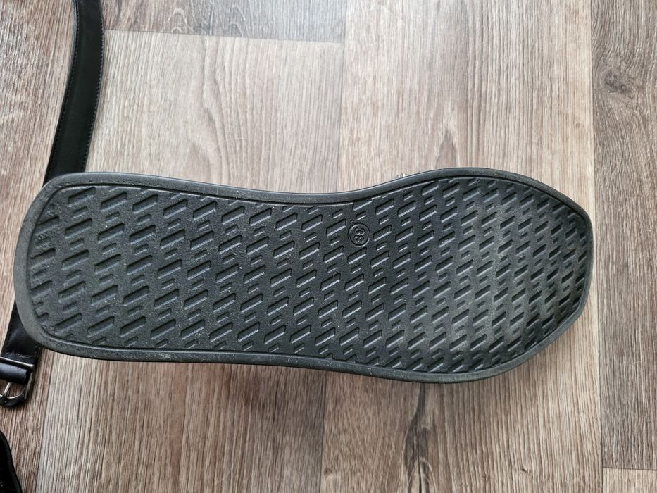 Босоножки женские