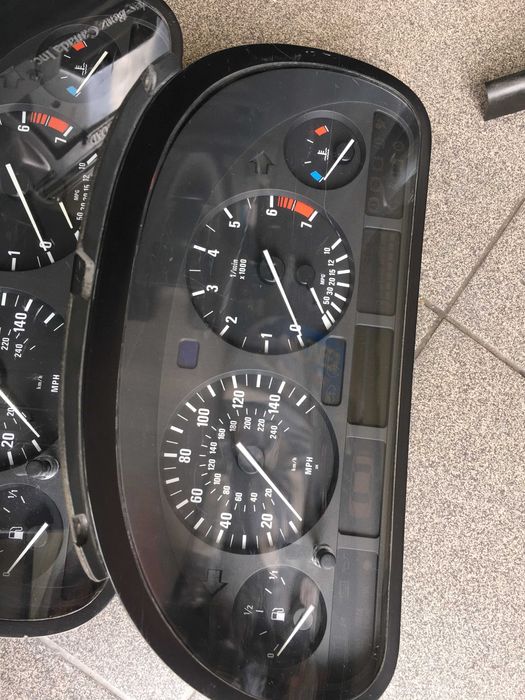 Bmw 5 e39 licznik zegary benzyna 8.375.901 8.375.671 anglik