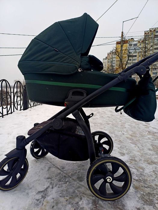 Tutis uno  5 + pistacchio 2в1   Найлегший візочок!