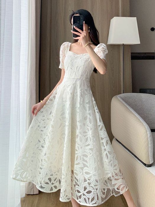 Красивое кружевное летнее платье