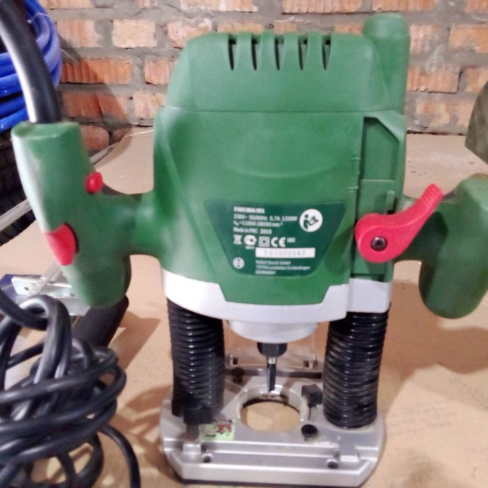 Фрезер Bosch POF 1200 AE, 1200 Вт