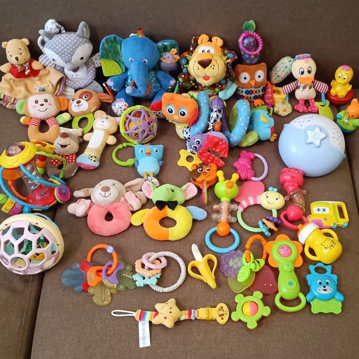 Підвіски брязкальця розвиваючі іграшки на коляску гризуни для малюків