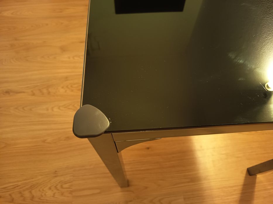Mesa cozinha com tampo de vidro
