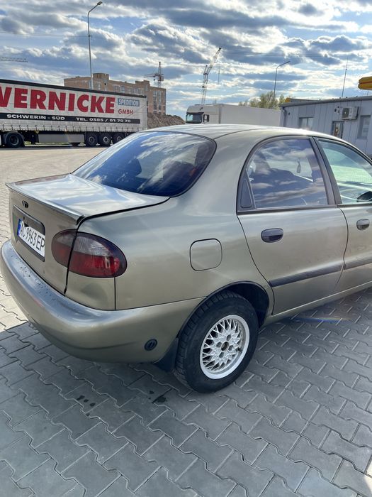Daewoo Lanos 1.5  максимальна комплектація