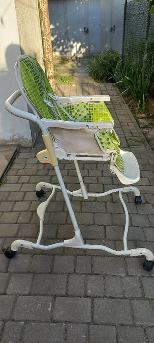 Столик для годування