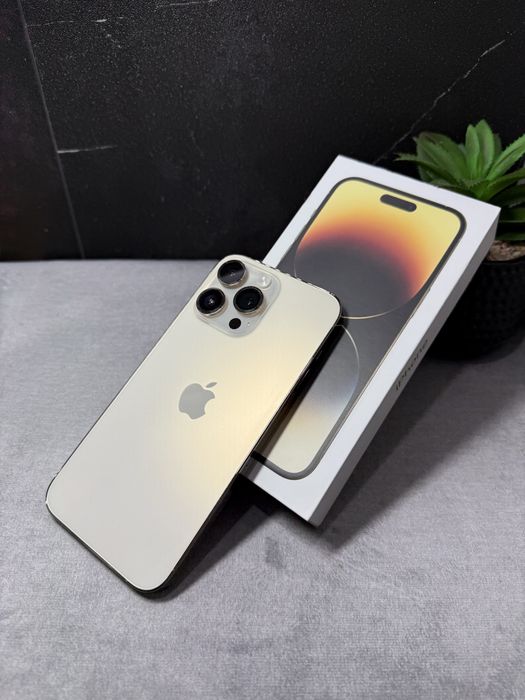 iPhone 14 Pro Max 256 GB w pięknym złotym kolorze.