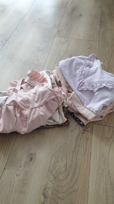 Paka ubranek dla dziewczynki