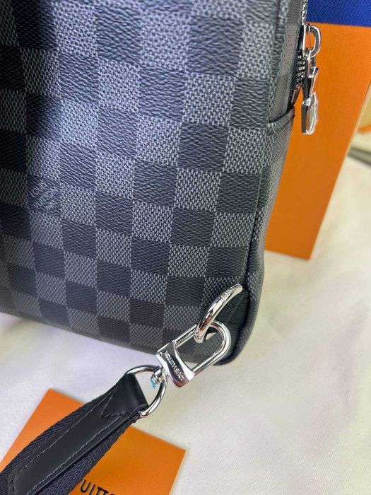 Слинг Louis Vuitton плечевая сумка LV бананка Луи Витон мужская сумка c801